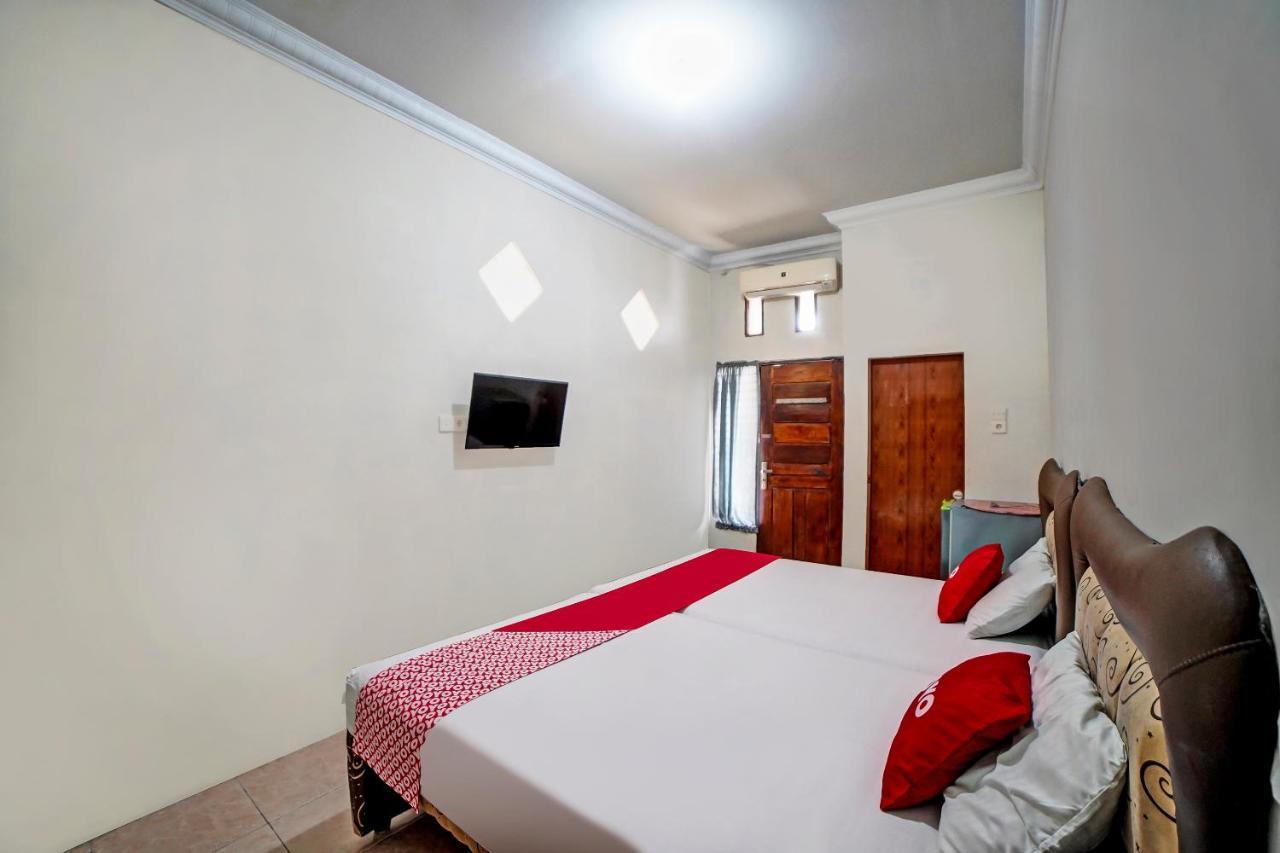 Oyo 90751 Graha Sei Batugingging Hotel Medan Exterior photo